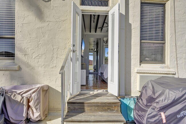 Building Photo - 235 Sunrise Ave