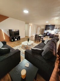 Building Photo - 4-plex