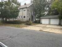 Building Photo - 3327 Yorkshire Rd