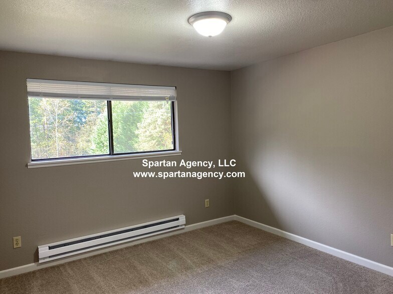 Building Photo - 4111 4th Street Pl SW