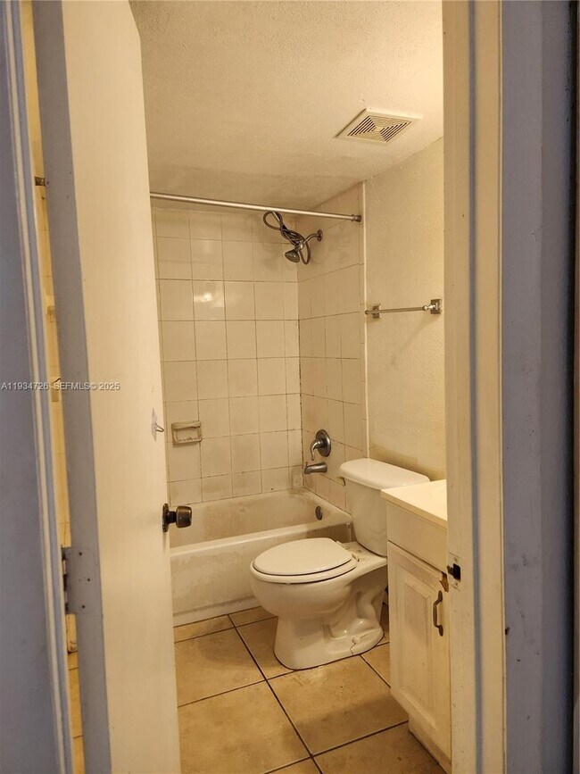 Building Photo - 19715 SW 114th Ave