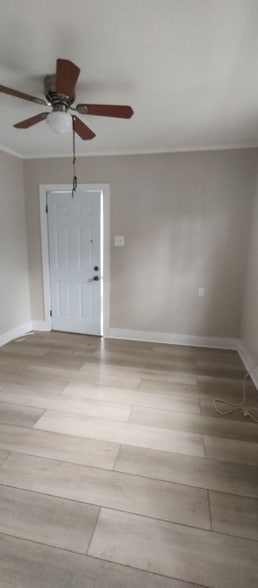 Building Photo - 406 Voorhies St