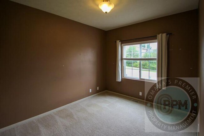 Building Photo - Beautiful 5Bd/3Ba House! | Papillion, Ne!