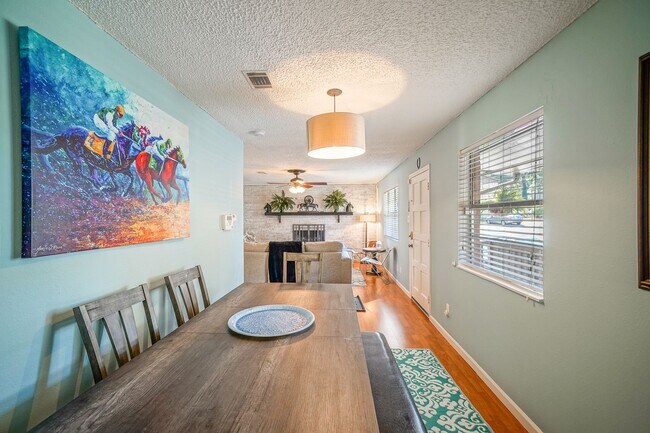 Building Photo - 125 Carl Dr