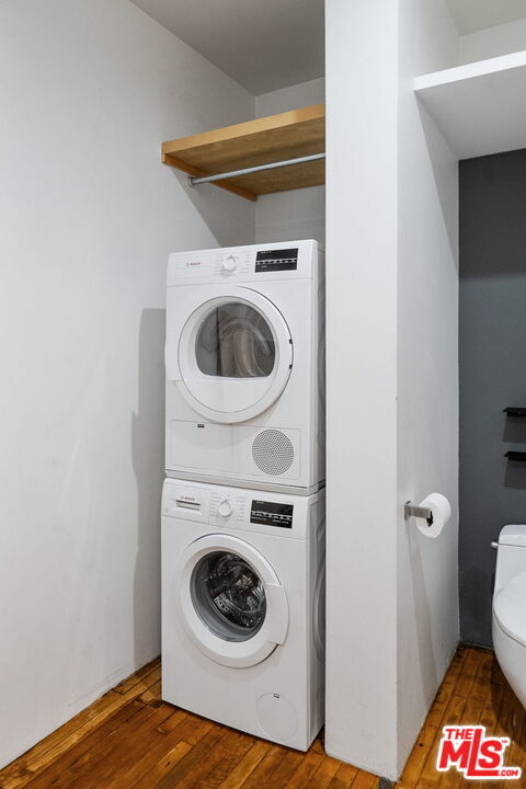 Building Photo - 1850 Industrial St