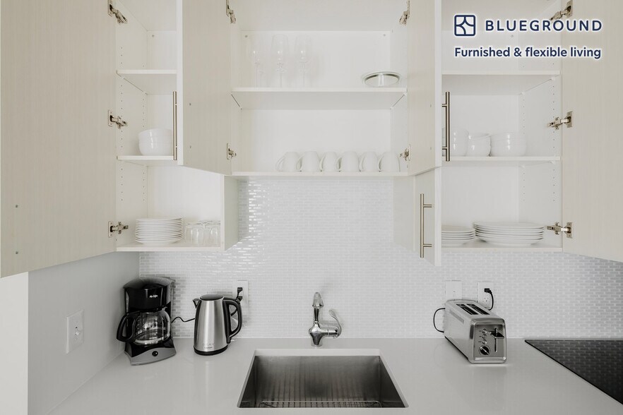 Building Photo - 1 Canal St