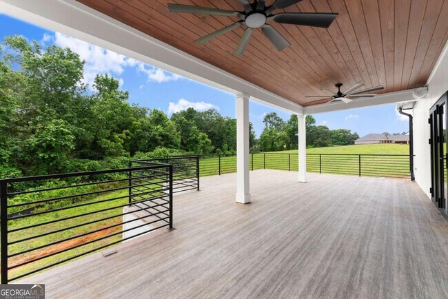 Building Photo - 151 S Pointe Dr