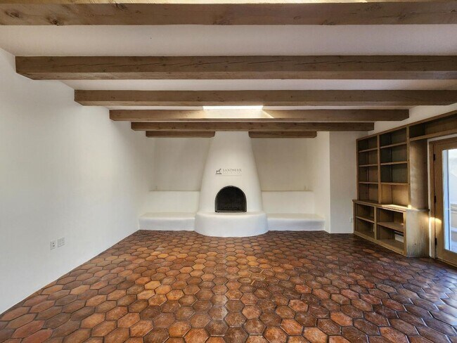 Building Photo - 8 Leaping Powder Rd