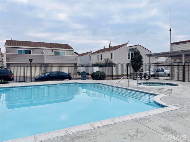 Building Photo - 12922 Royal Palm Cir