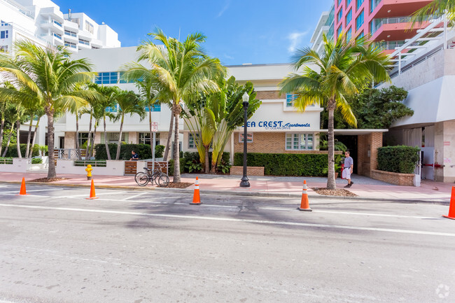 Building Photo - Seacrest Apartments