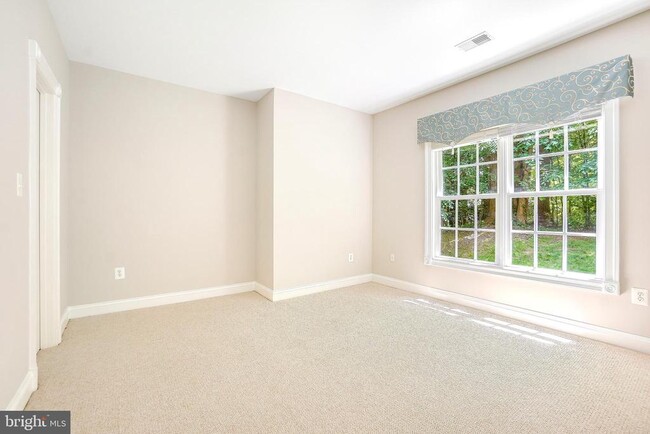 Building Photo - 3530 Schuerman House Dr