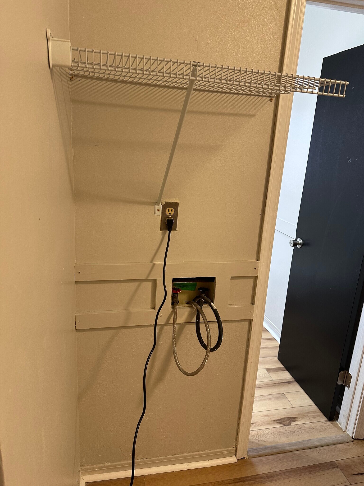 Building Photo - 219 N Carys Ln