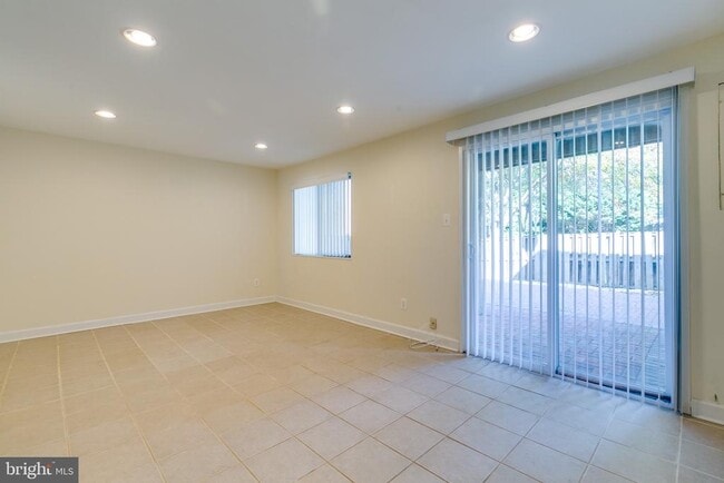 Building Photo - 9836 Sweet Mint Dr