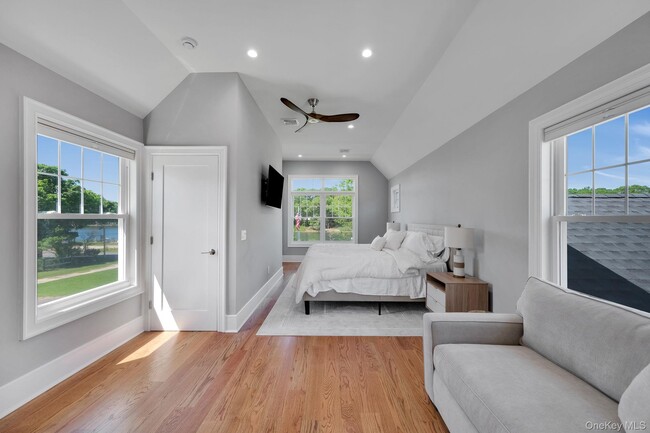 Building Photo - 5415 Skunk Ln