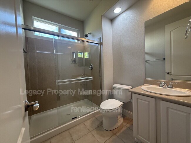 Building Photo - 8843 Latigo Ct