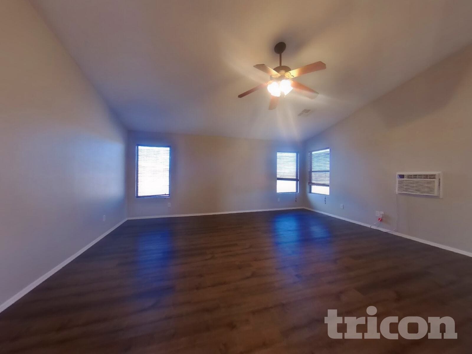 Building Photo - 21650 Dietz Dr