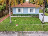 Building Photo - 976 NW 6th St