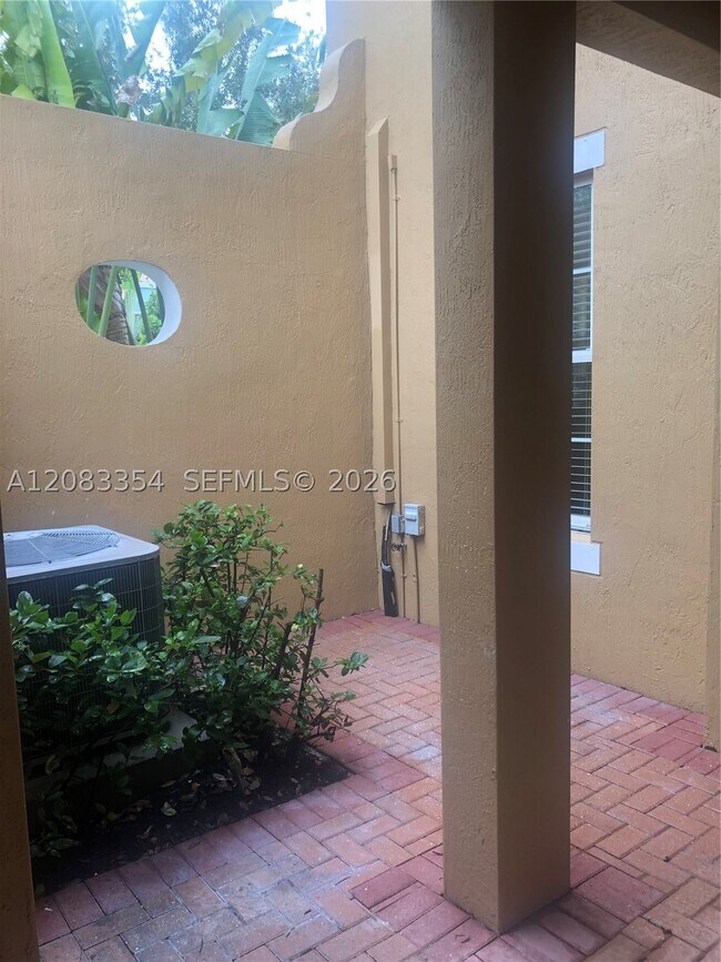 Building Photo - 1129 SW 147th Ter