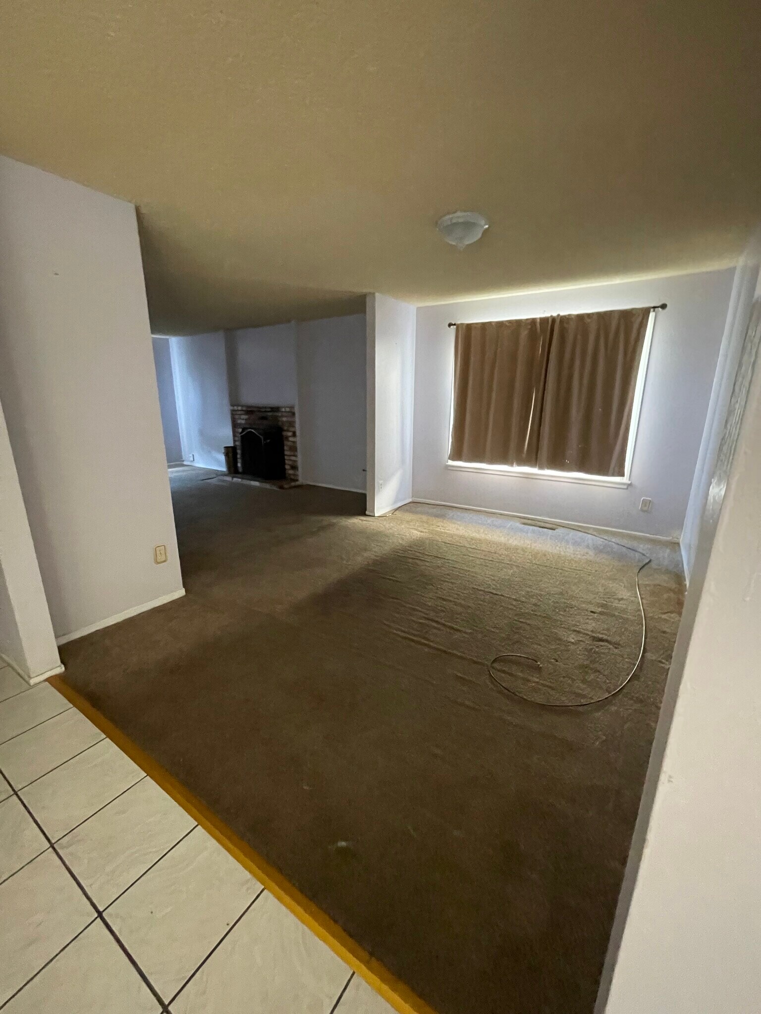 living room space - 1271 Parkway Dr