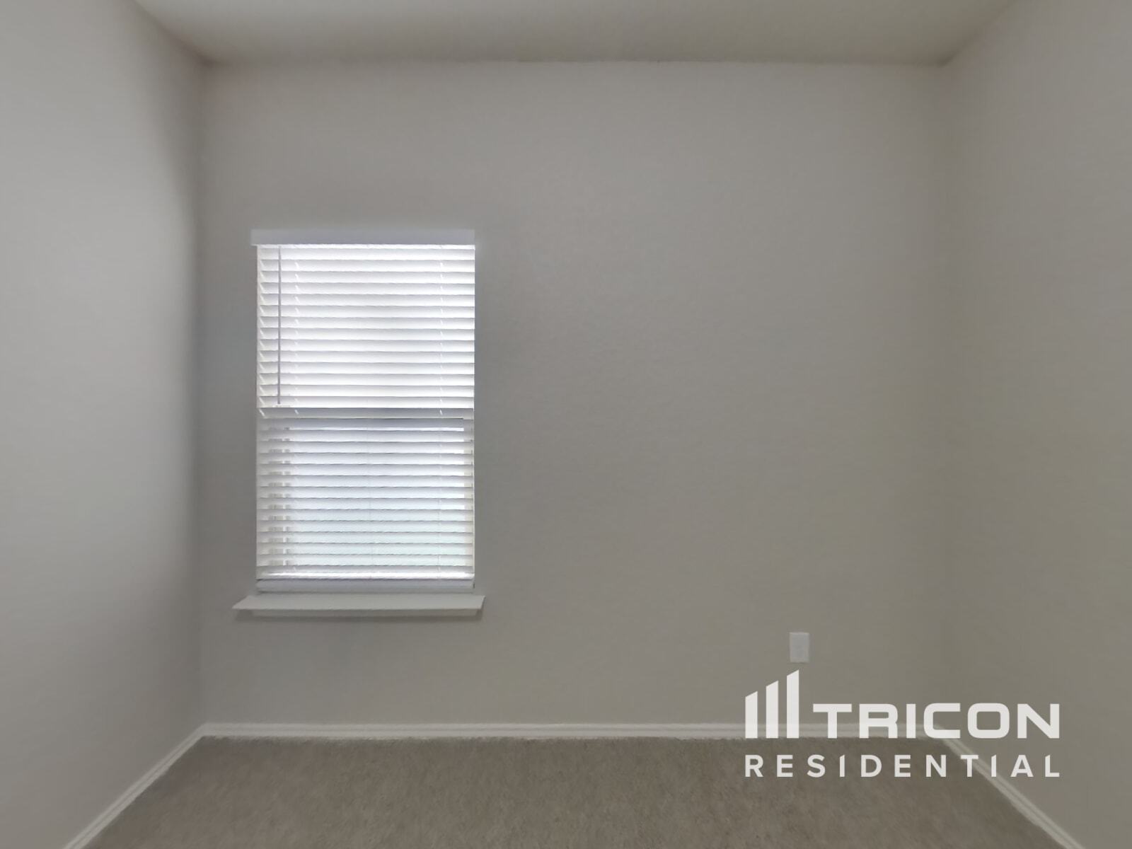 Building Photo - 9047 Kissena Park