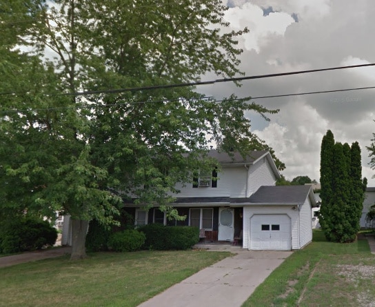 Primary Photo - Nice 2-Bedroom Duplex with Garage in Goshen