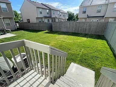 Building Photo - "Spacious 4-Bedroom Townhouse in Eagle Mou...