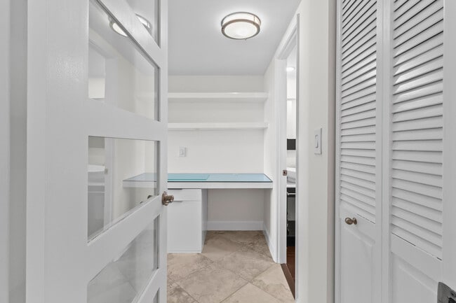 Building Photo - 2801 NE 183rd St