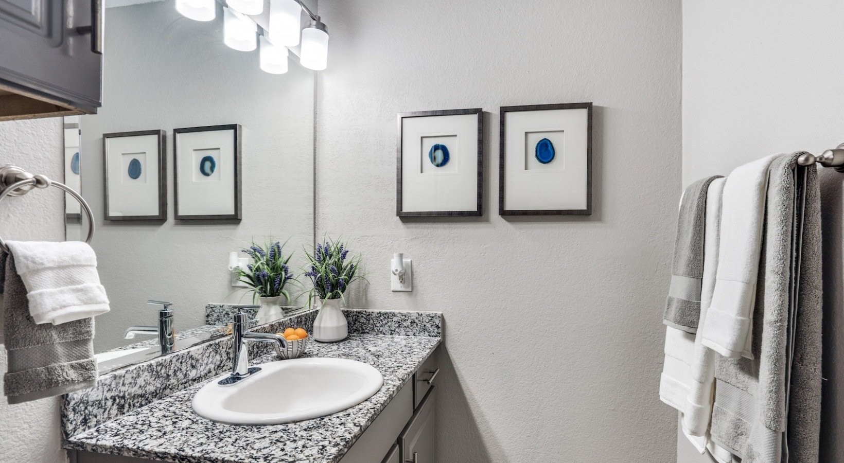 Building Photo - 14332 Montfort Dr