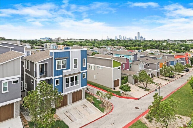 Building Photo - 2900 Pither Ln