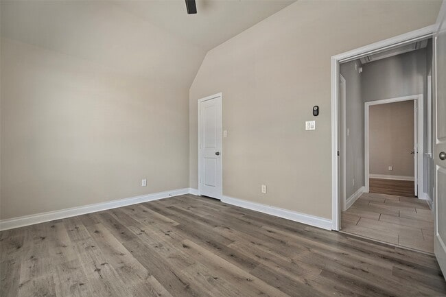 Building Photo - 1346 Mystic River Ln