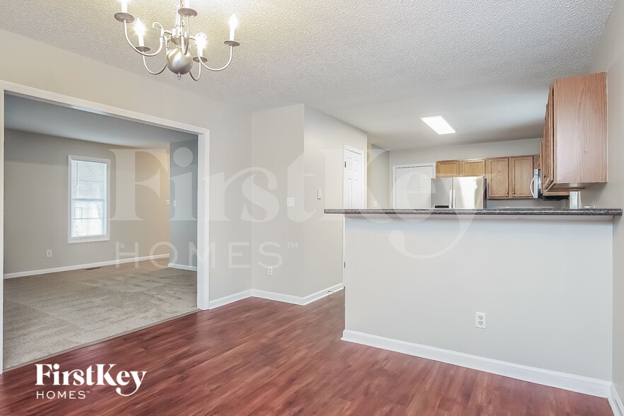 Building Photo - 1006 Planters Trail Ct