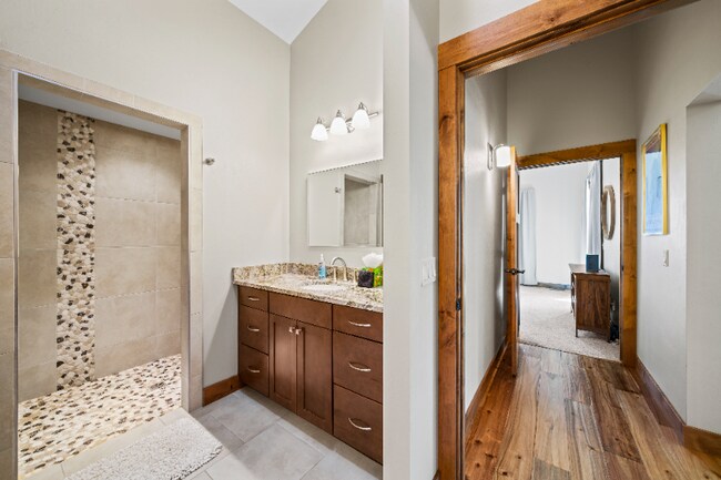 Building Photo - 498 S Badger Trail