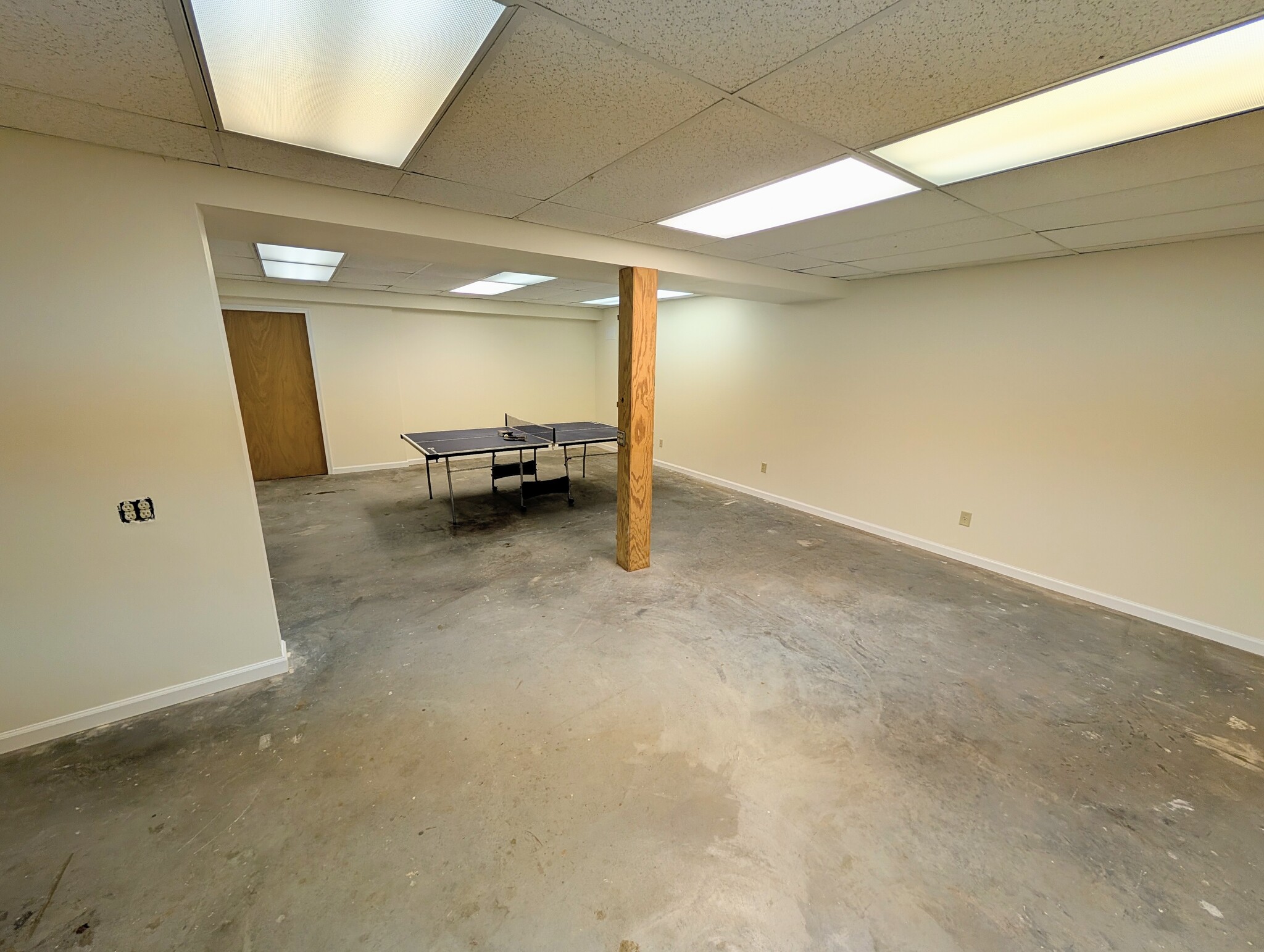 Building Photo - 1803 Beaver Ridge Rd