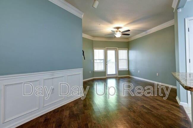 Building Photo - 1850 Cotillion Dr