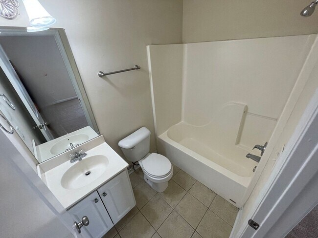 Building Photo - PRE-LEASING FOR AUGUST 2026!