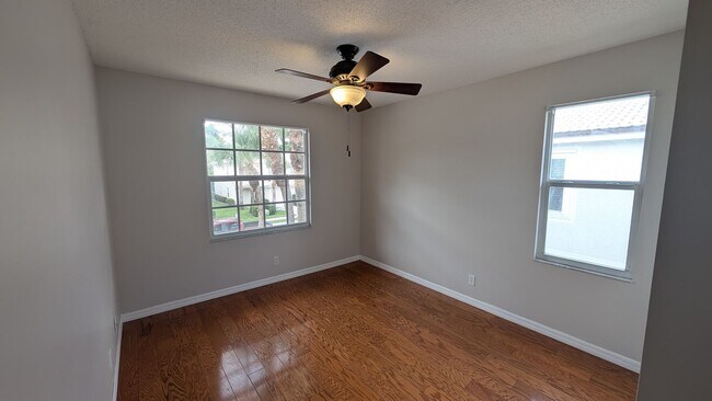 Building Photo - Luxury Gated Community Beautiful 3-Bedroom 2.5 Bath