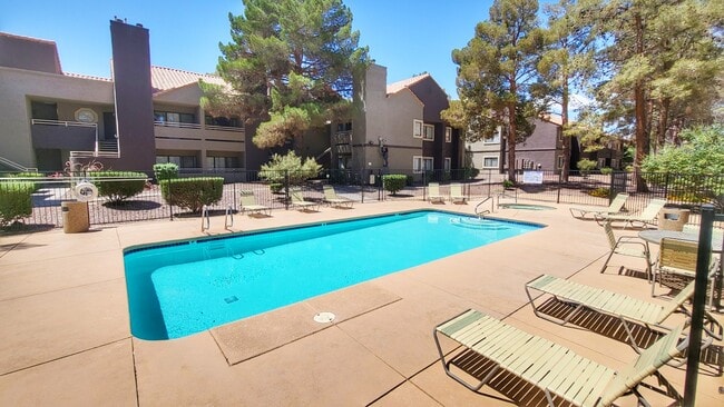 Building Photo - 5044 S Rainbow Blvd