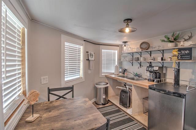 Building Photo - 179 Oak St