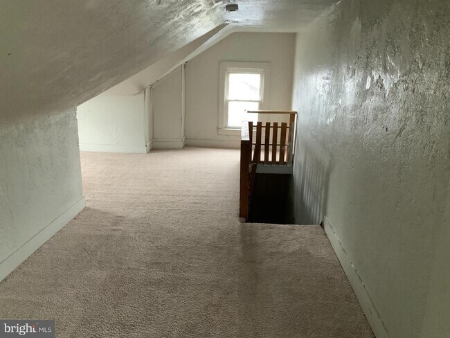 Building Photo - 334 Blue Bell Rd