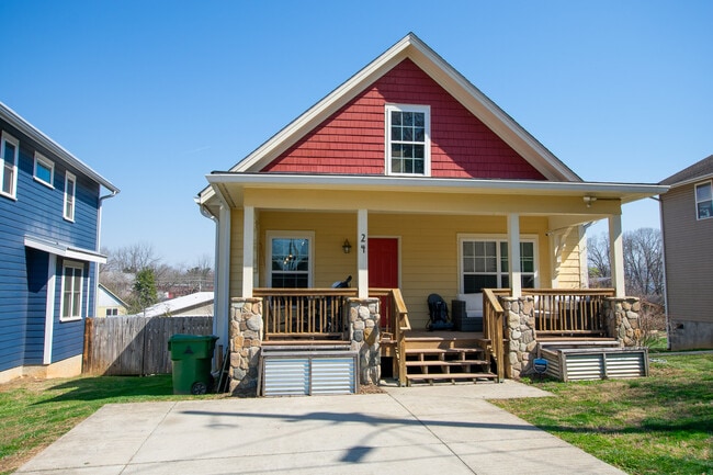 Front Porch with Raised Beds - 24 Nevada Ave