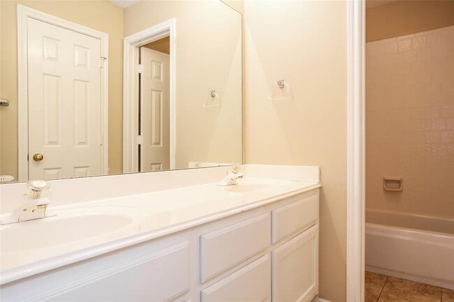Building Photo - 3602 Echo Mountain Dr