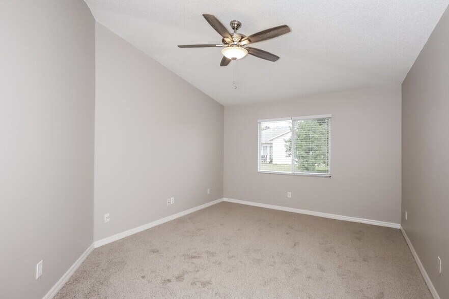 Building Photo - 12128 Buffington Ln