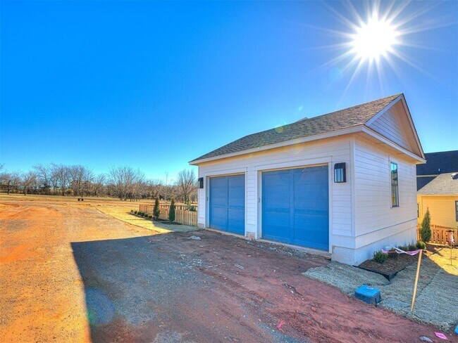 Building Photo - 29615 E Rdg Rd
