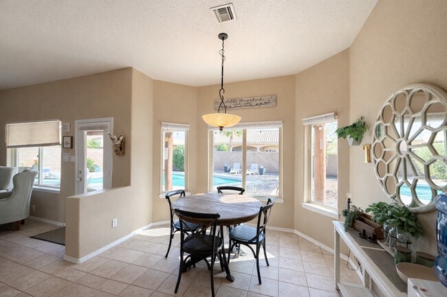 Building Photo - 10745 E 38th Ln