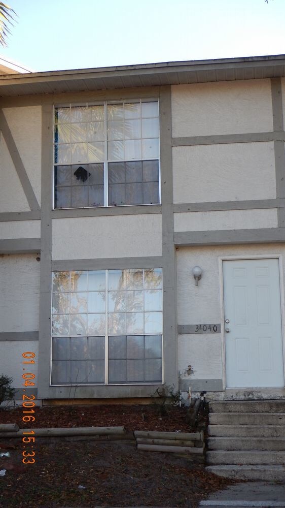 Primary Photo - GREAT TOWNHOME/ CHELSEA SQUARE