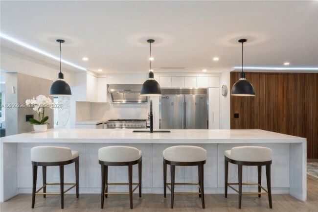 Building Photo - 1560 Cleveland Rd