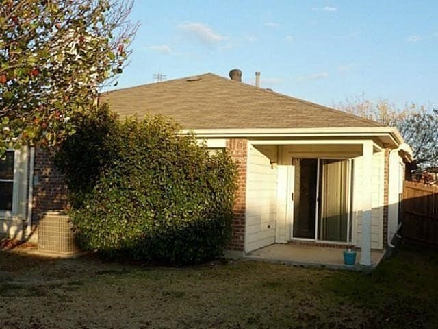 Building Photo - 111 Waterford Dr