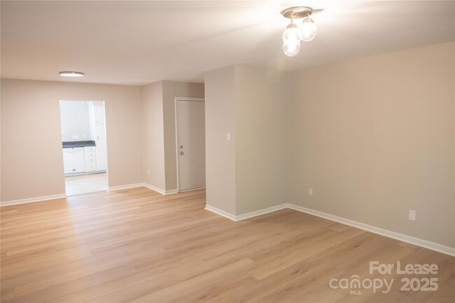 Primary Photo - 6100 Heathstone Ln