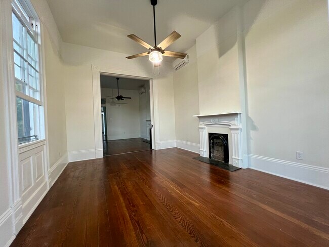 Building Photo - 3430 Dryades St