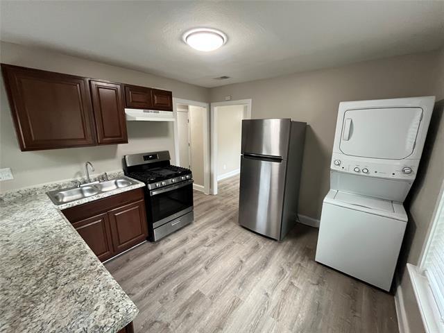 Building Photo - 860 Mimosa Dr